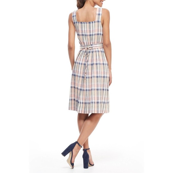 Gal Meets Glam Peyton Linen Plaid Dress. - Picture 2 of 12